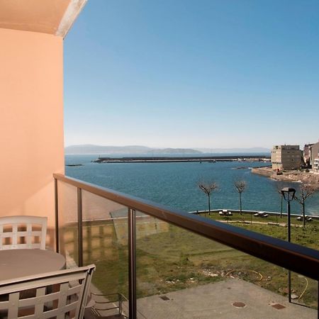 Apartamentos Turisticos Playa De Osmo Corme 외부 사진