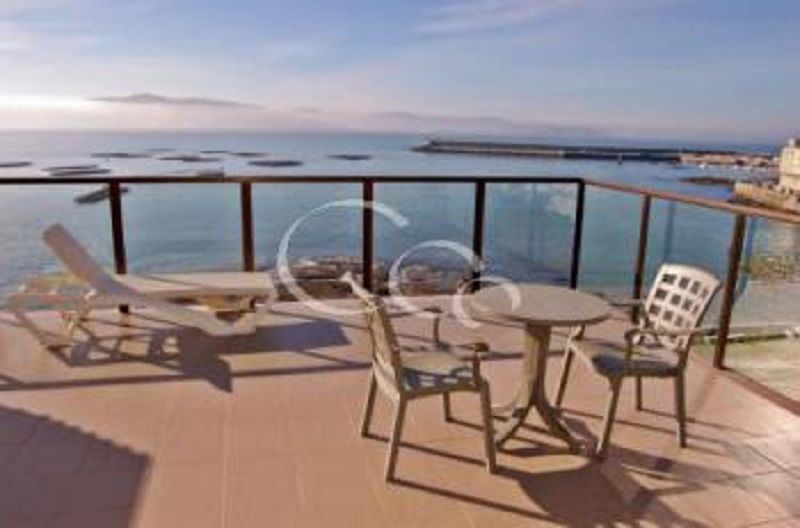 Apartamentos Turisticos Playa De Osmo Corme 외부 사진