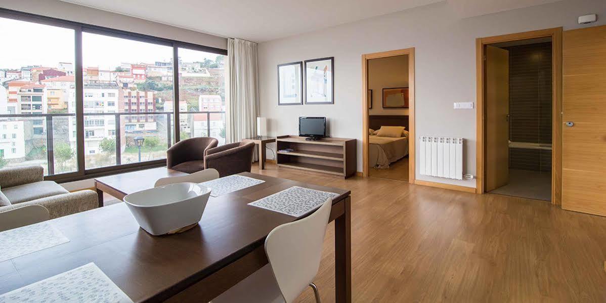 Apartamentos Turisticos Playa De Osmo Corme 외부 사진