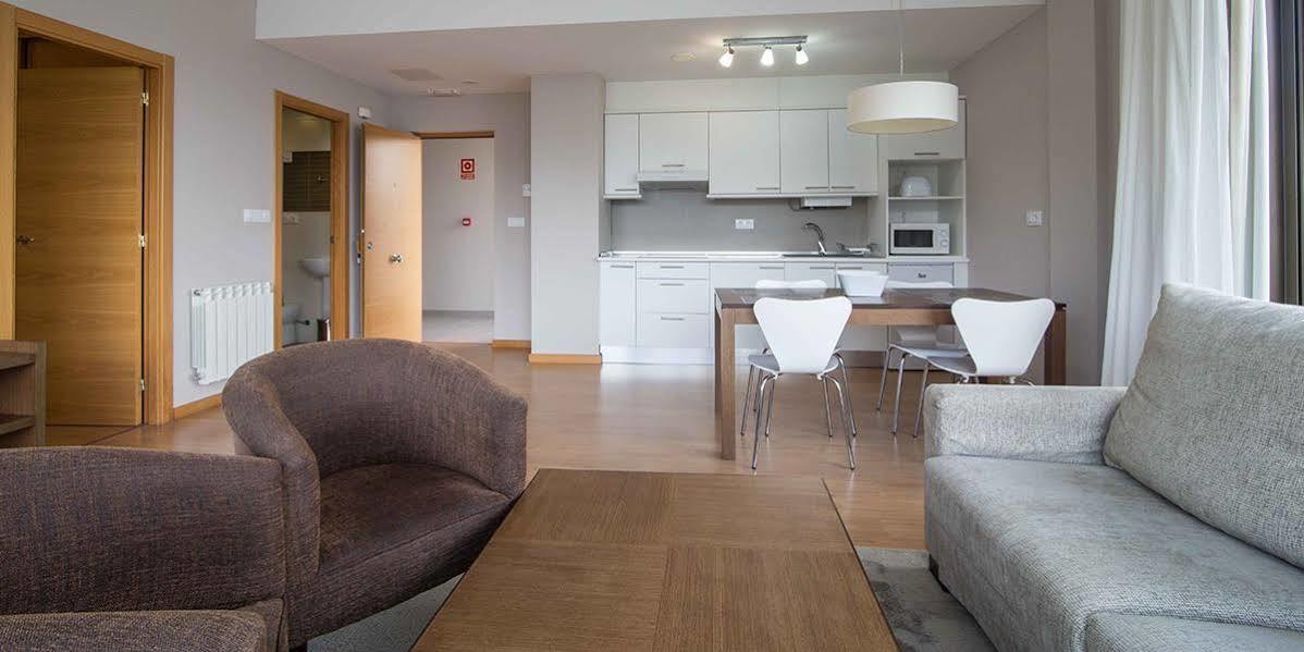 Apartamentos Turisticos Playa De Osmo Corme 외부 사진